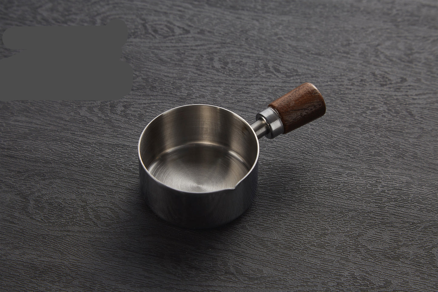 Stainless steel sauce pot with mouth
