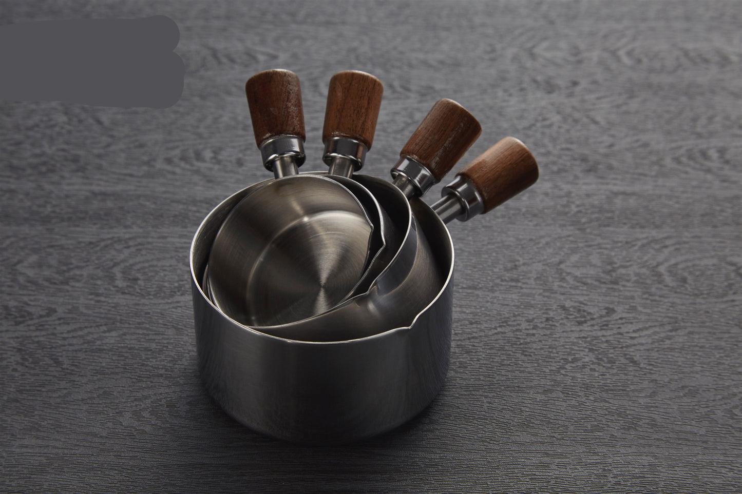Stainless steel sauce pot with mouth