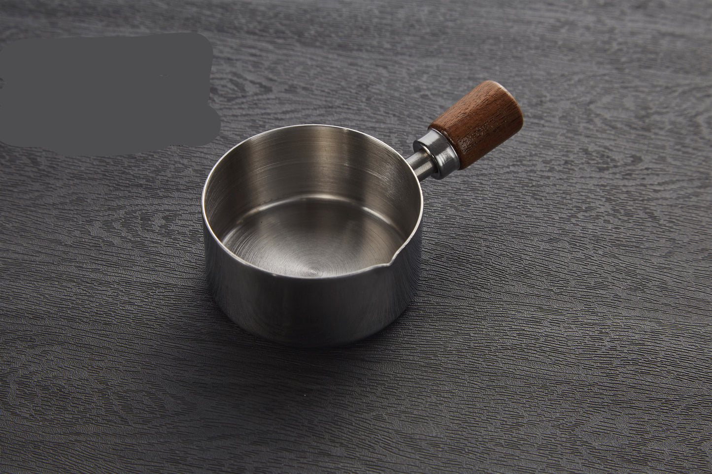 Stainless steel sauce pot with mouth